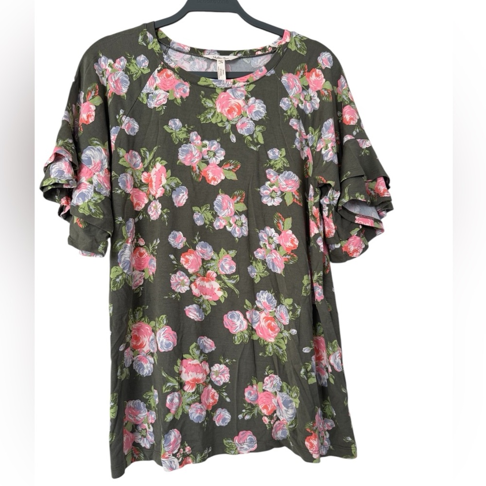 Matilda Jane Flouncy Poet  Sleeve Top Size Medium Green With Floral Print